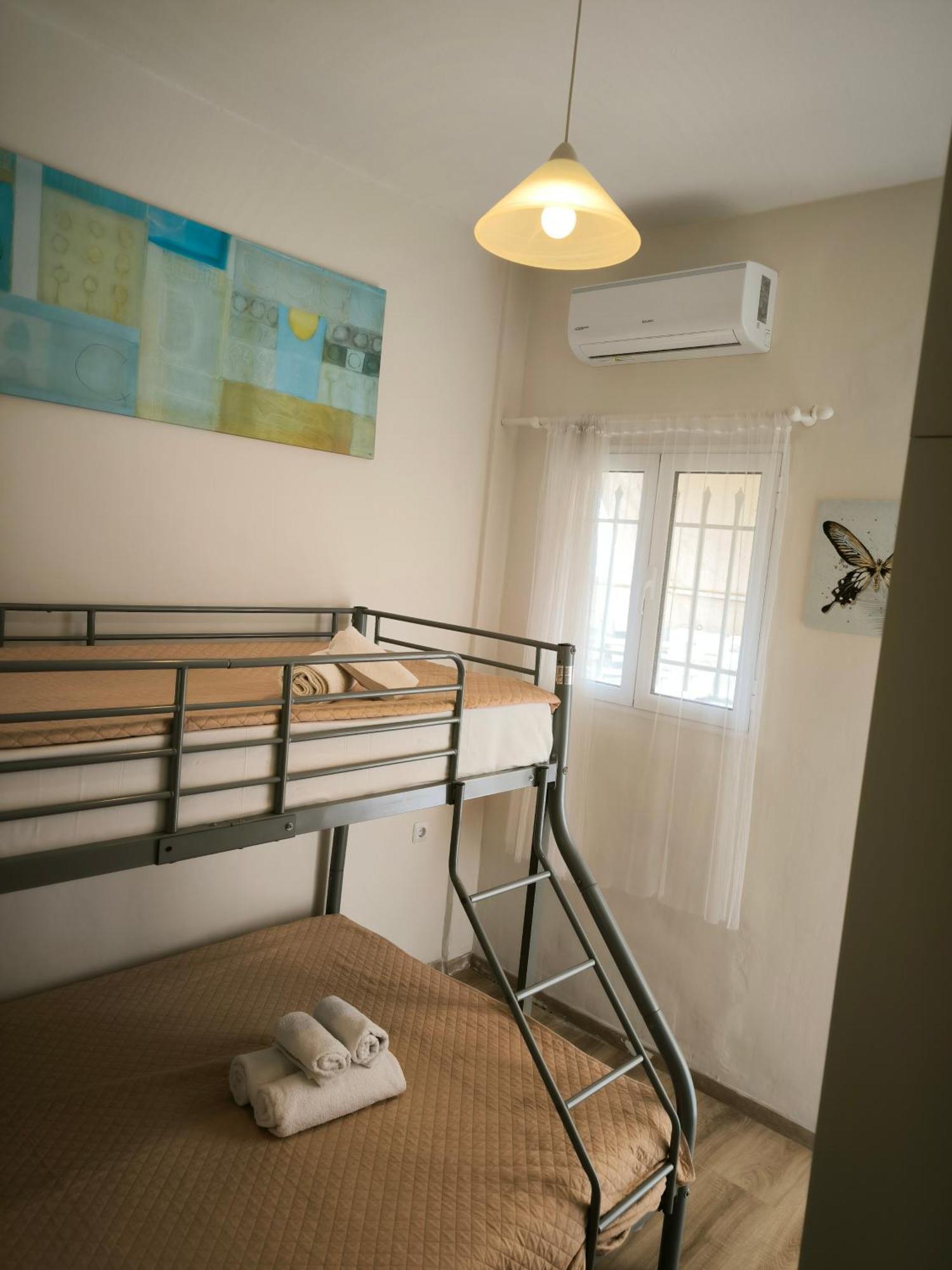 Ferienwohnung Penthouse With An Incredible View 350M From Metro Station! Athen Exterior foto