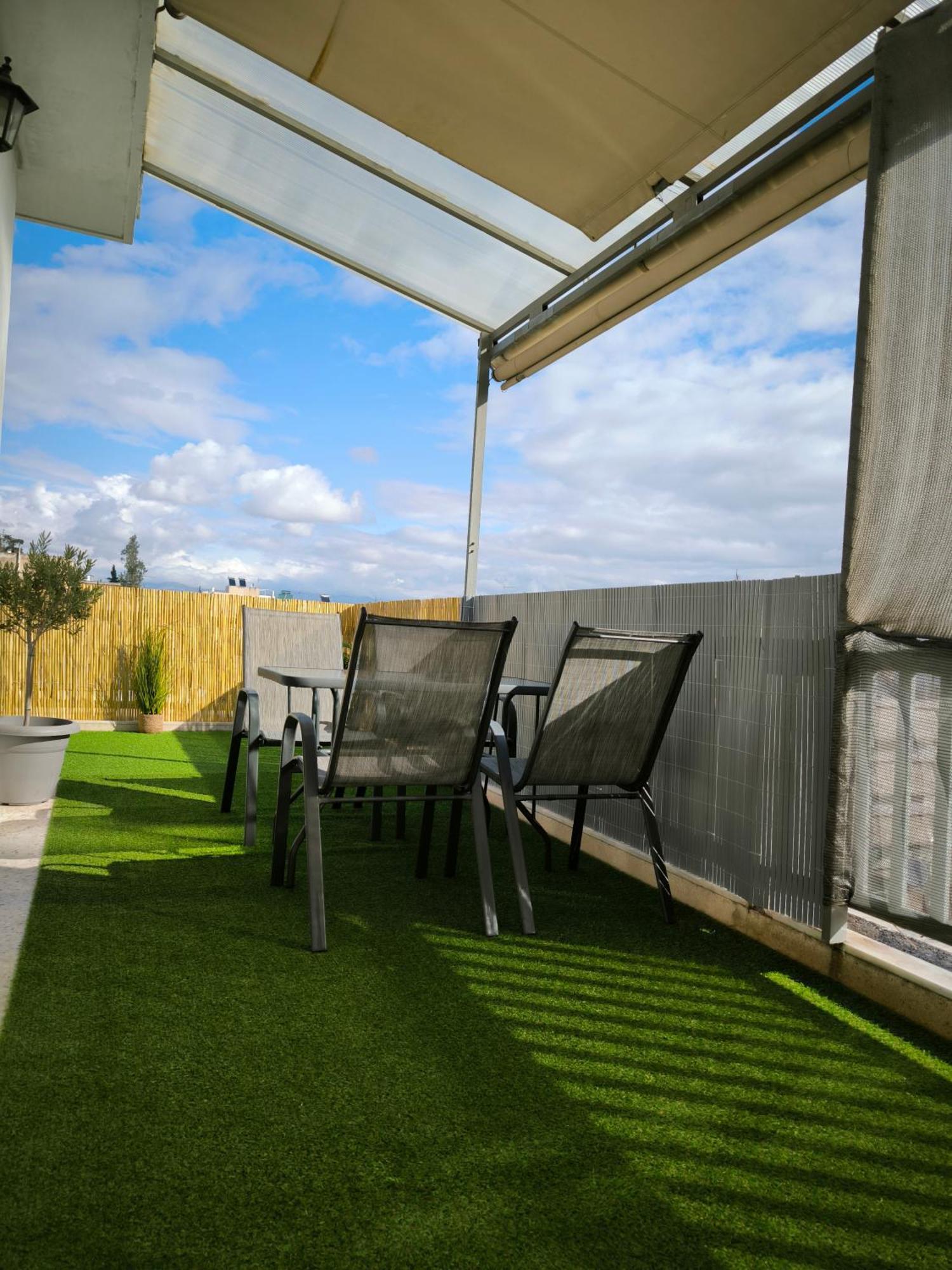 Ferienwohnung Penthouse With An Incredible View 350M From Metro Station! Athen Exterior foto