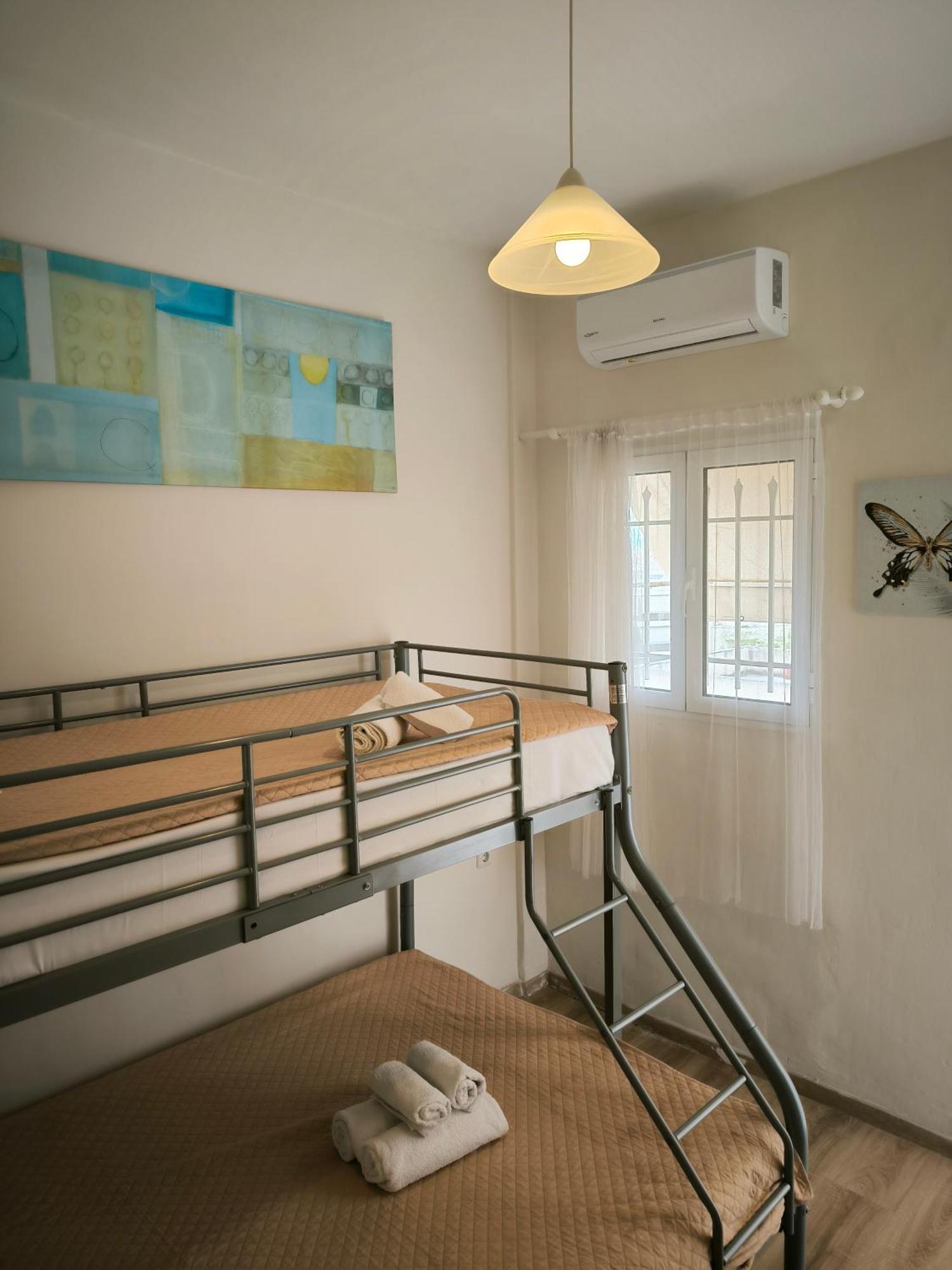 Ferienwohnung Penthouse With An Incredible View 350M From Metro Station! Athen Exterior foto