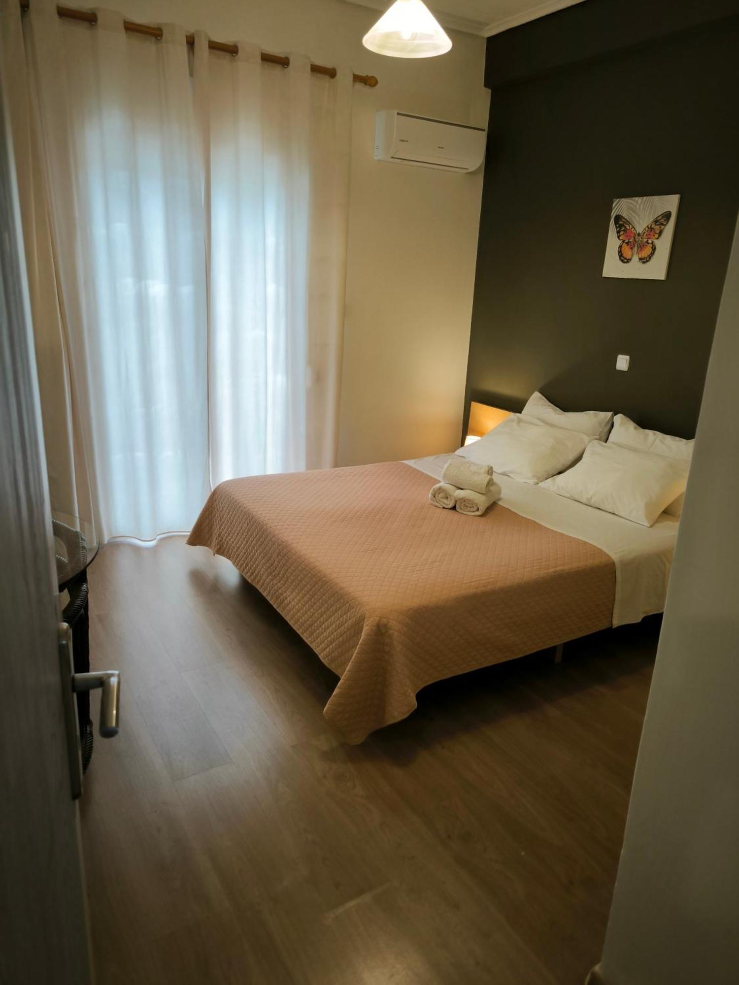 Ferienwohnung Penthouse With An Incredible View 350M From Metro Station! Athen Exterior foto
